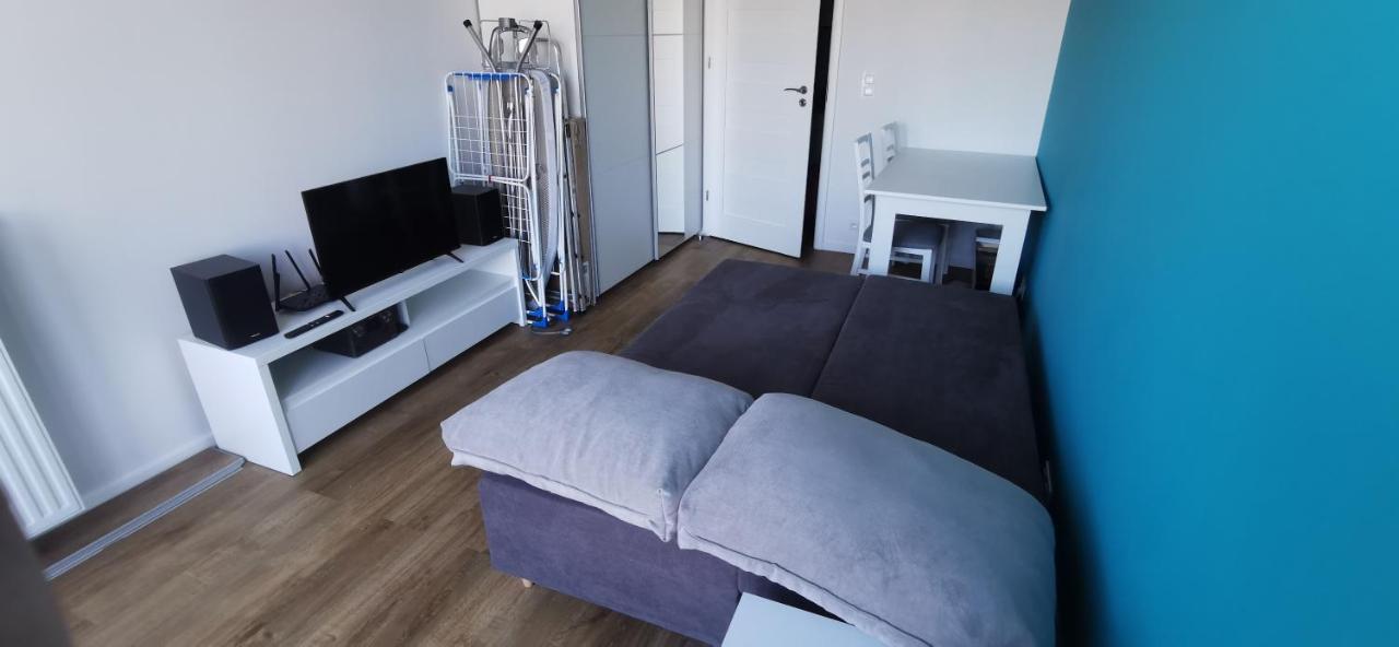 Privat overnatting Nowy 1 Z 2 Pokoi W Mieszkaniu W Ursusie